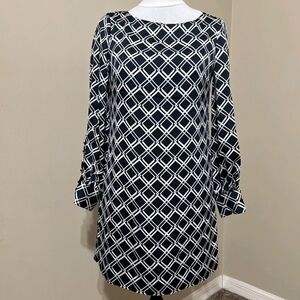 EUC Sz 8 Banana Republic Navy and White Geometric Long Sleeve Lined Shift Dress